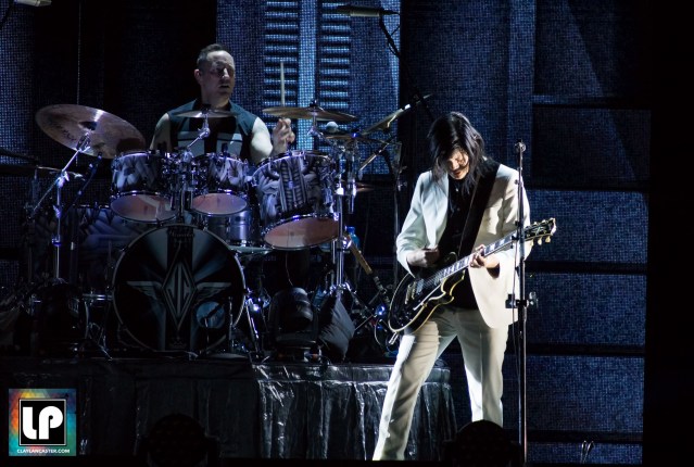 Smashing Pumpkins - Oracle Arena. Oakland, CA.
