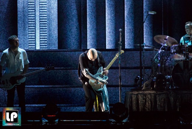 Smashing Pumpkins - Oracle Arena. Oakland, CA.