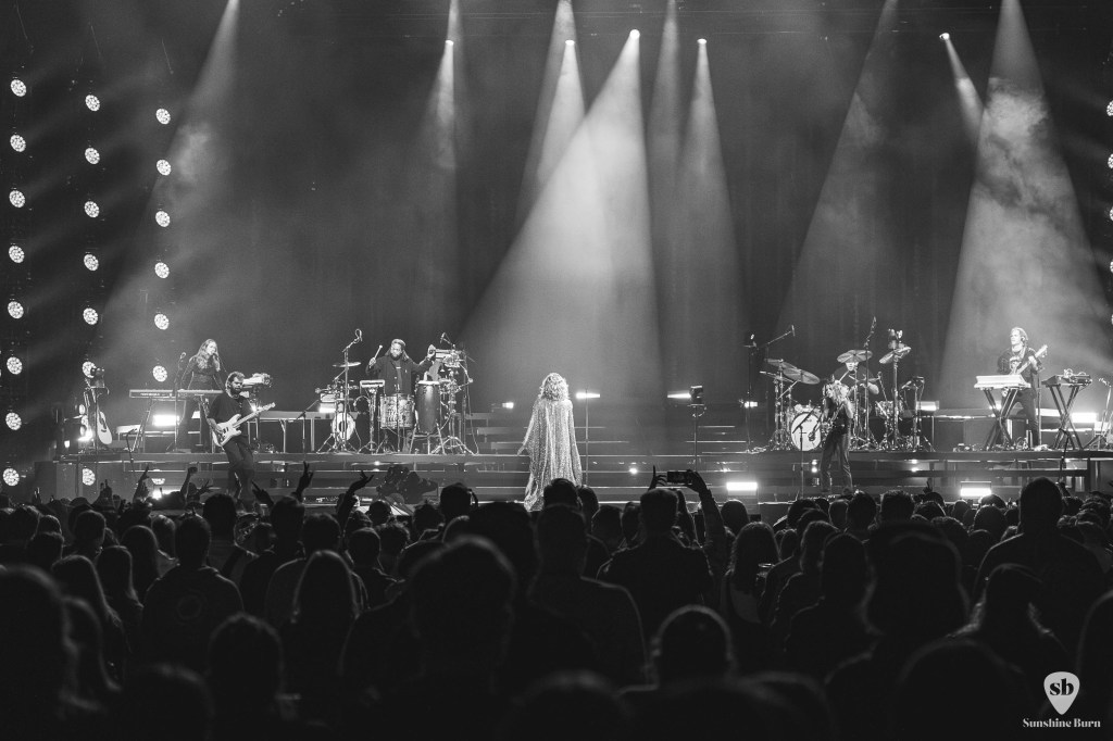 Maggie Rogers - Moda Center, Portland. Photo by Tom Pacyk.